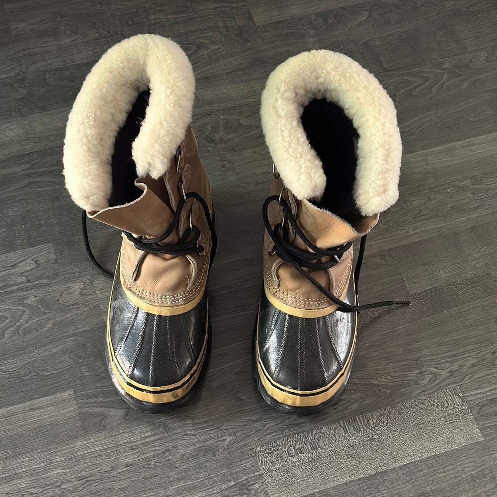 Men's Heavy Winter Boots with removable woolen inserts. Labeled "Caraboo"